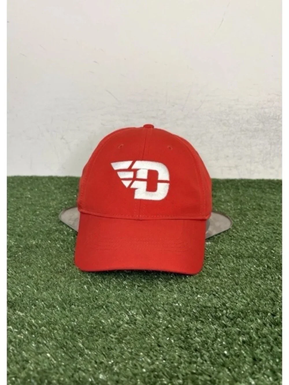 Dayton Flyers hat cap strap back red white nike legacy91 basketball lighweight